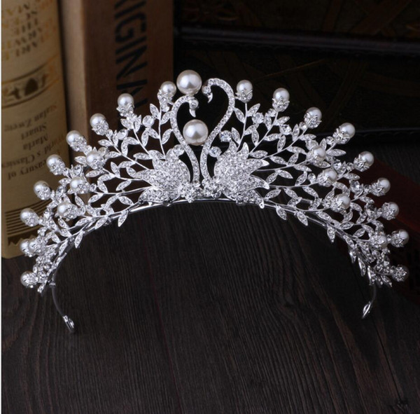 2018 New Fashion Baroque Luxury Crystal AB Bridal Crown Tiaras Light Gold Diadem Tiaras for Women Bride Wedding Hair Accessories