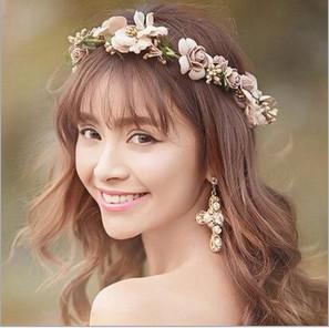 Wedding Wreath Bridal Garland Headband Flower Crown Hair Wreath Halo with Adjustable Ribbon for Wedding Festivals Bridal Hair Accessories