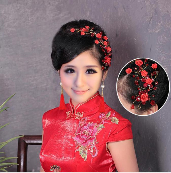 Chinese style red handmade ornaments, soft ceramics, beaded headwear, Qipao dress accessories, red accessories.