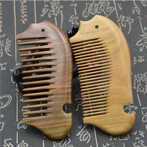 Natural Green Sandalwood Fish Shape Hair Combs Beard Comb for Men Women Handicraft Hair Brushes Top Quality