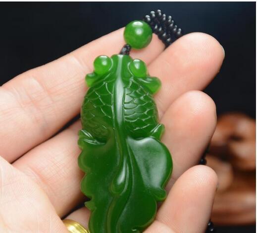 Xinjiang Hetian jade goldfish spinach green Jasper Pendant and fish feast