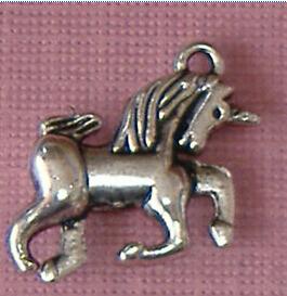 Fashion Jewelry Vintage Antiqued Silver Lovely Unicorn horse Charms Pendants For Bracelets DIY Findings Bijoux Free Shipping 200PCS A090