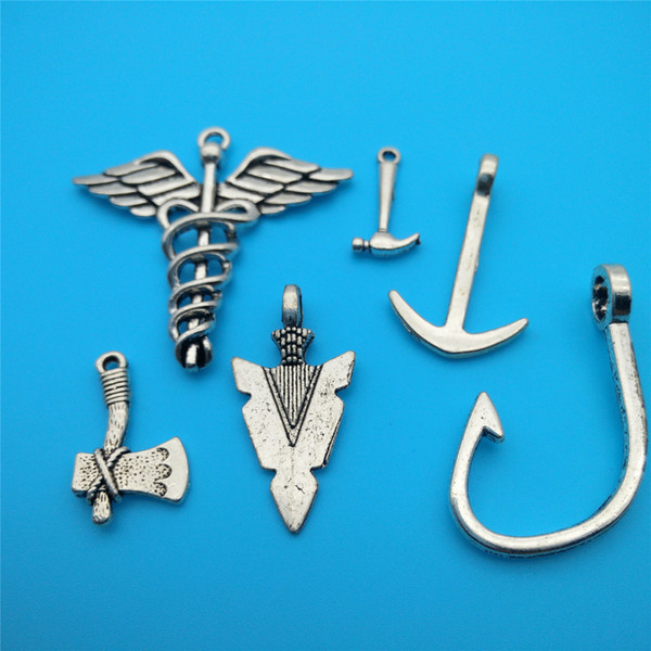 Mixed Tibetan Silver Samurai Sword Hammer Hooks Charms Pendants Jewelry Making Bracelet Necklace Fashion Jewelry Accessories DIY Gifts V136