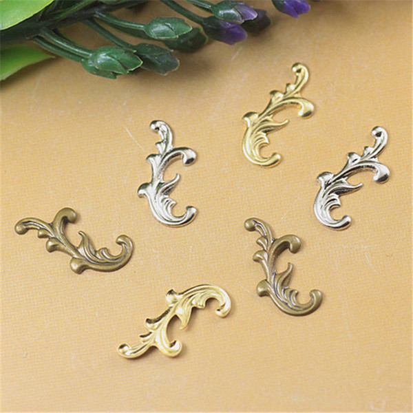 BoYuTe 500Pcs 8*17MM Flower Charm Wholesale Vintage Style Handmade Filigree Brass Material DIY Charms for Jewelry Making