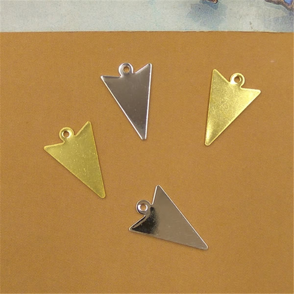 BOYUTE 200 Pcs 10*16MM 2 Colors HOT sale European Metal laminate Wholesale Brass DIY Jewelry Triangular Charm Findings