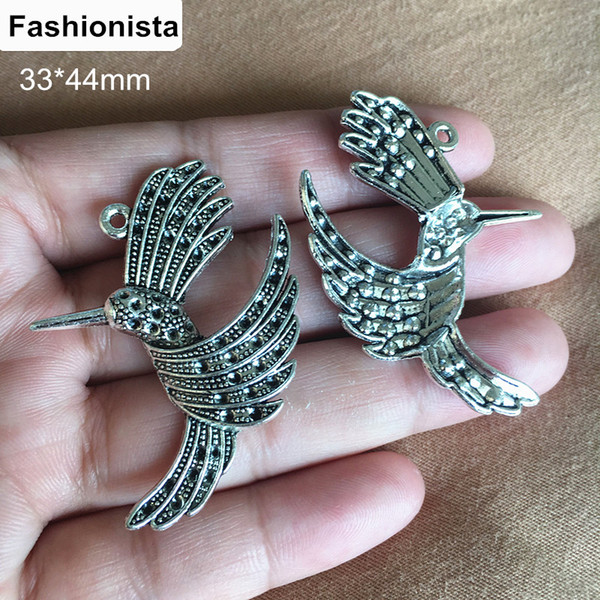 30 pcs/lot Retro Metal Hummingbird Charms 33*44mm Antique Silver Flying Bird Pendant Jewelry Supplies Bird Charms For Crafts DIY