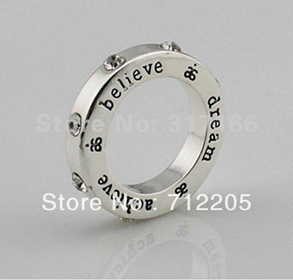 Free Shipping White Crystal Circle With Text 'believe dream achieve' Pendant