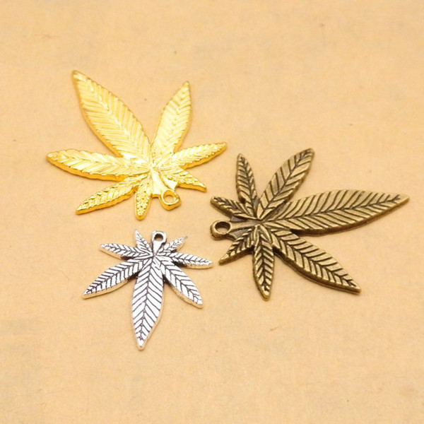 50pcs/lot Zinc Alloy Maple Leaf Pendants Gold/Antique Bronze/Antique SilverTree Charms for Jewelry Findings Accessories 33x39mm