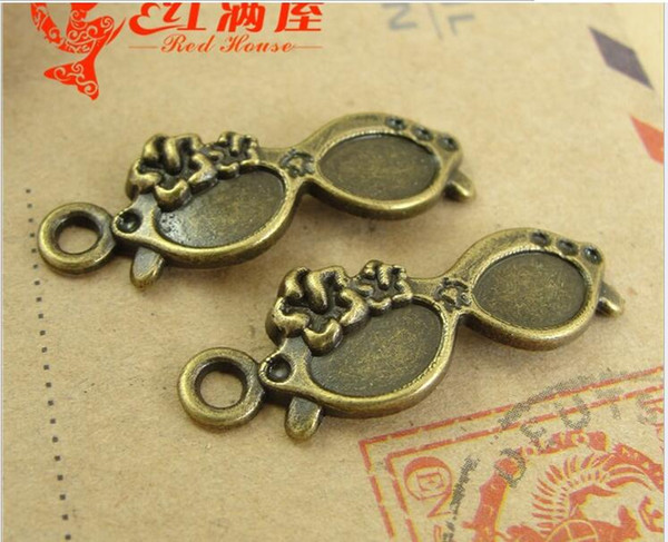 30*11MM Antique bronze Zinc alloy metal pendant, vintage kawaii korean RETRO SUNGLASSES charms mobile jewelry making accessories