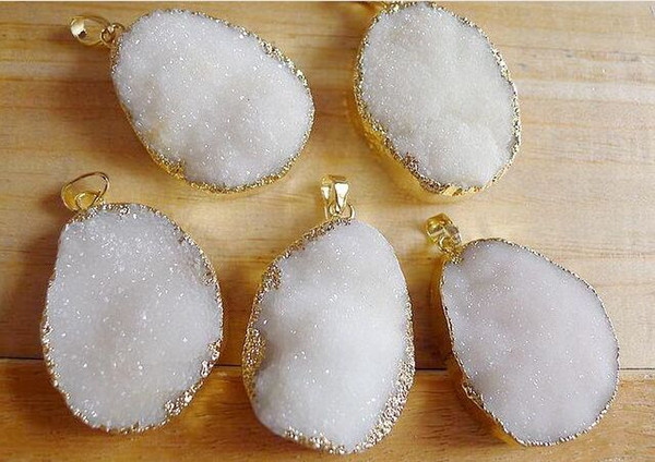 10pcs Wholesale White color Druzy Quartz Crystal Pendants free shape Natural gem stone Crystal Druzy Drusy Pendants gold plated