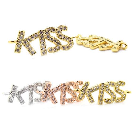 Charm 18K Gold Kiss Letter Pendant Micro Pave Cubic Zirconia Kiss Connector Beads Fit For Love Bracelets Jewlery Making 10mm*24mm