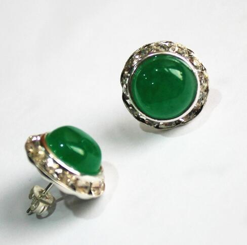 Venta al por mayor 15mm Natural jade Chapado en plata dama encantador stud pendientes