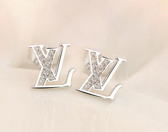 New Luxury Brand Designer Stud Earrings Letters Ear Stud Earring Jewelry Accessories for Women Wedding Gift Free Shipping 925