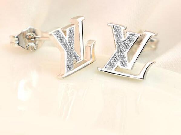 New Luxury Brand Designer Stud Earrings Letters Ear Stud Earring Gold Silver Jewelry Accessories Gift for Women Girls Free Shipping 153