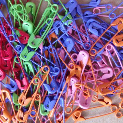 1000 pcs colorful steel safety pin for Jewelry charms hang tags DIY craft in 23mm long