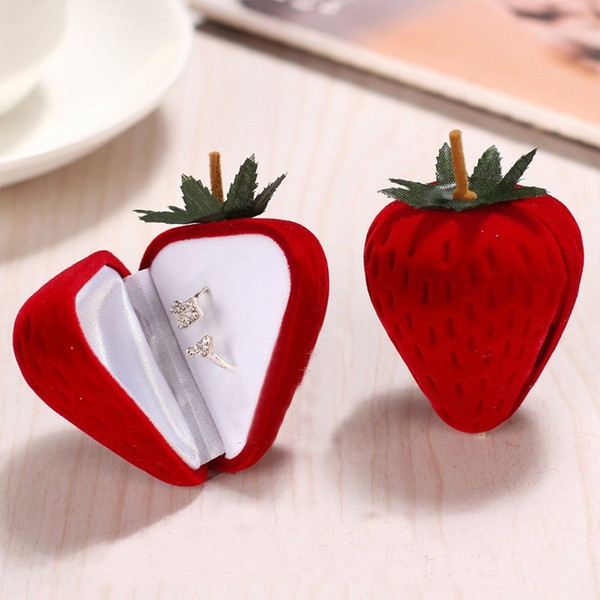 Jewery Organizer Box Rings/Earrings Storage Small Gift Box DIY craft Display Case Package Wedding/etc Strawberry shaped Velvet