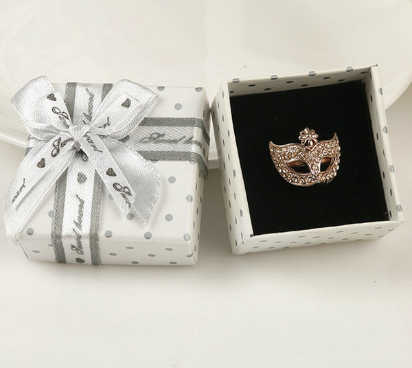 ELEGANT WHITE DOT ring, earring, pendant jewelry packaging display box love gift wedding favor BOX packing case 5X5CM