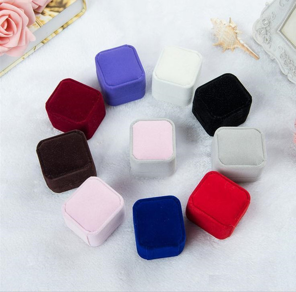 2017 new fashion 10 color square velvet jewelry box red gadget box necklace ring earrings box J015