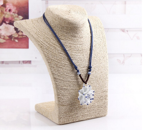 Wholesale Free Shipping New White Necklace Pendant Chain Link Jewelry Bust Neck Display Holder Stand