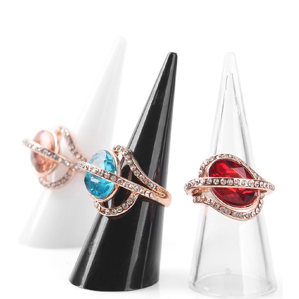 Fashion Popular Mini Acrylic Jewelry Finger Ring Holder Triangle cone Jewelry Display Shelf Stands 2018 wholesale