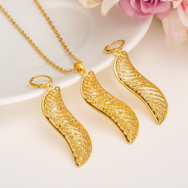 Dubai Gold Jewelry Set Fashion African Jewelry Hollow Fan-Shaped Dangle Earrings pendant Necklace For Women Gift girls charms