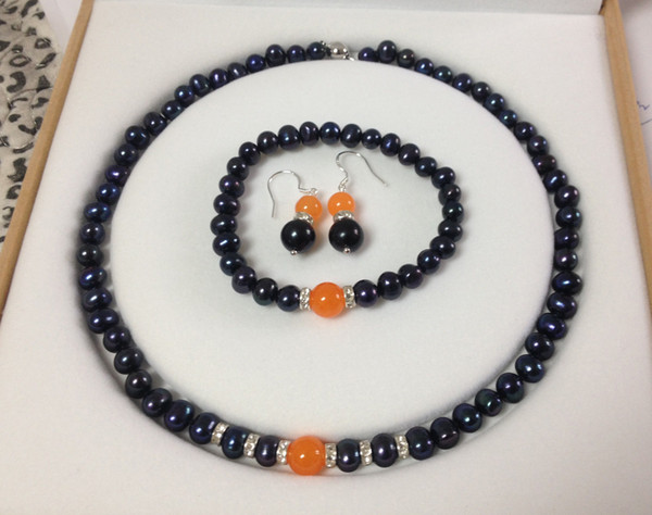 Black Akoya Cultured Pearl/Orange Jade bracelets necklace earrings set No box