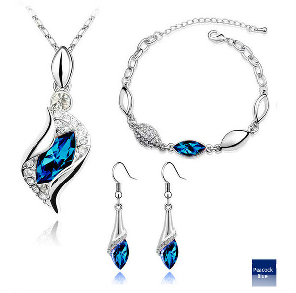 The New Style of 2018 Angel Elf Crystal Fashion Suit Horse Eye Crystal Necklace Bride Three-piece Set Pendant