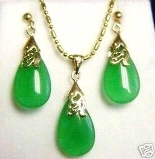 AAA Beautiful Jewelry 18KGP green jade pendant necklace earring set