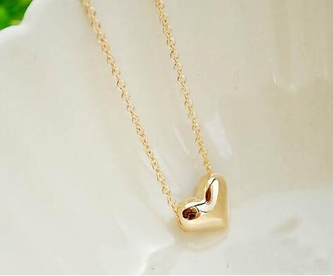 (wholesale/retail) star of the same style jewelry small hearts love necklace collarbone chain.