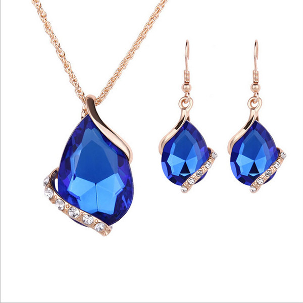 Gold Austrian Crystal Jewelry Set with Diamonds Pendant Necklace Crystal Geometric Earrings for Women Wedding Gift