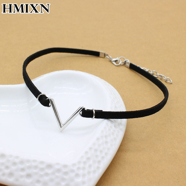 Simple vintage V Letter shape Choker Necklace Korean Style Hollow Black rope Velvet Collar leather collier femme chocker jewelry