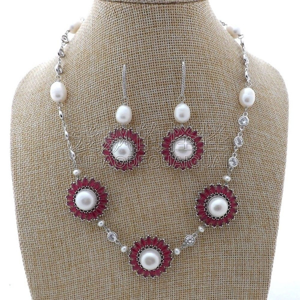 S011904 19'' White Pearl Chain CZ Pave Flower Necklace Earrings Set