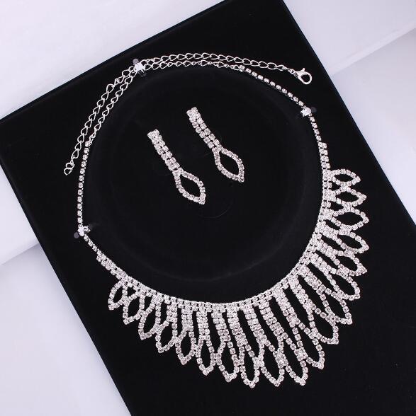 New wedding bride jewelry set exaggerated imitation diamond claw chain necklace earrings sets women's multi-layer rhinestone jewelry set