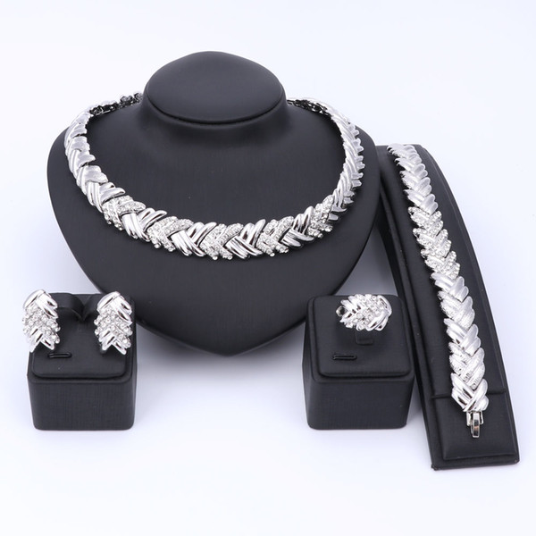 Dubai Silver Color Crystal Jewelry Sets Bridal Gift Nigerian Wedding Accessories Jewelry set Wholesale statement Brand set