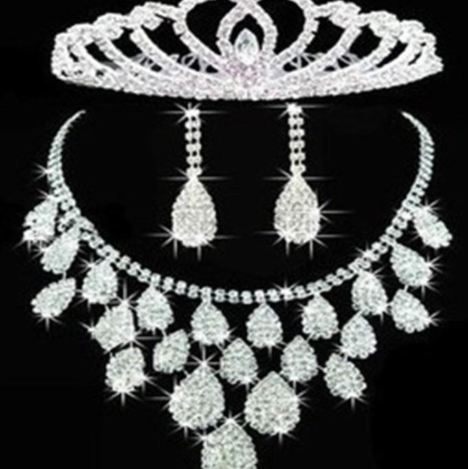 Free shipping Beauty Noble Rhinestone Crystal Wedding Jewelry Set Bridal Accessories Earrings Choker Necklace & Headdress Set For Wedding