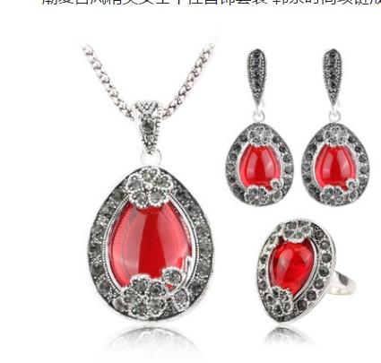 Chao Fu style, beautiful lady, personality jewelry set, Korean fashion necklace, ring earrings, three sets wholesale.