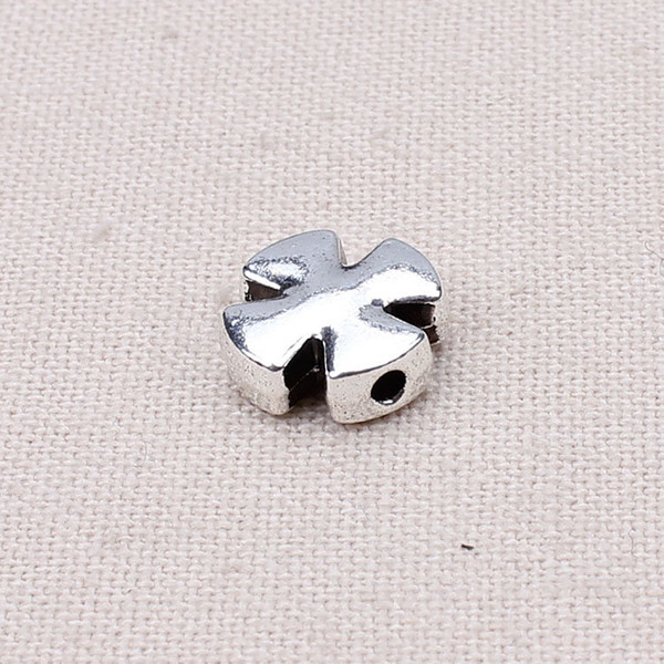 20pcs/lot 12*12mm Free Shipping Zinc Alloy Silver Cross Shape Charm Beads Spacer Beads DIY Bracelet Making Material