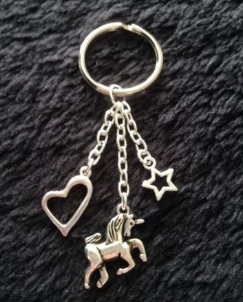 Vintage Silver Unicorn Heart & Star Key Chain For Keys Car Bag Key Ring Handbag Couple Key Chains Jewelry Gifts Accessories DIY