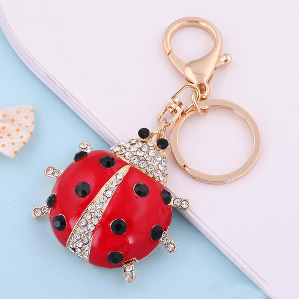 Fashionable Newest Hotselling Retail Fashion Wholesale Jewelry Gold Metal Shiny Ladybird Rhinestone Keychain Custom Keychain