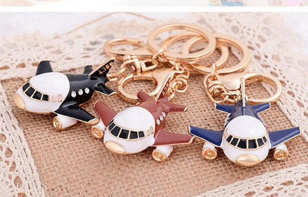 2019 Fashion Creative Aircraft car key ring Trinket Crafts Key holder Cartoon Aircraft Bag pendant key chain gift Free shipping