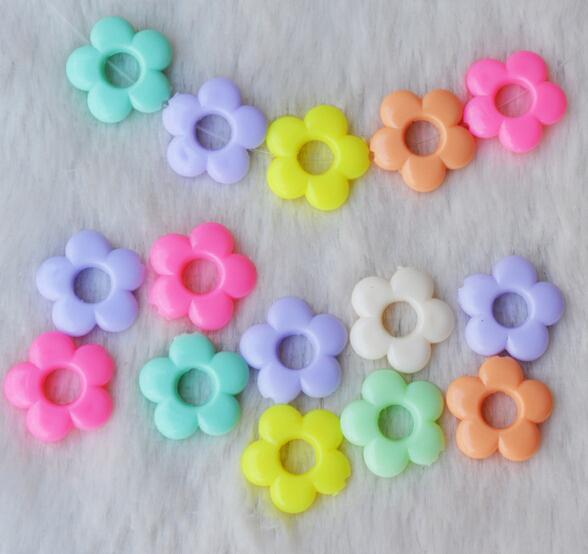 560pcs 15mm Beautiful Sweet Candy Flower Beads With Hole For Jewelry Craft DIY Necklace Bracelet Puzzle Game B06