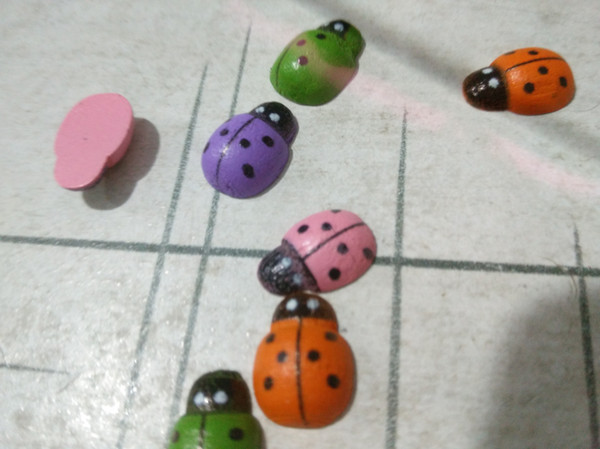 Wholesale - 100 pcs 10mm rainbow blend ladybug Loose beads