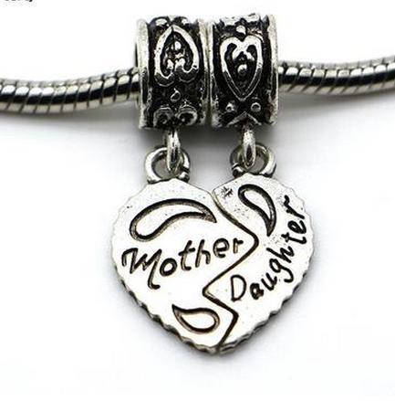 Love heart lock pendant diRetro silver beads Mother and daughter love pendant DIY Charm Bracelet alloy fittings