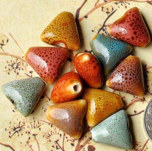 50 pcs 14mm , hole size about 2mm triangle shape Porcelain Beads,mixed color,ceramic DIY loose beads jewelry finding