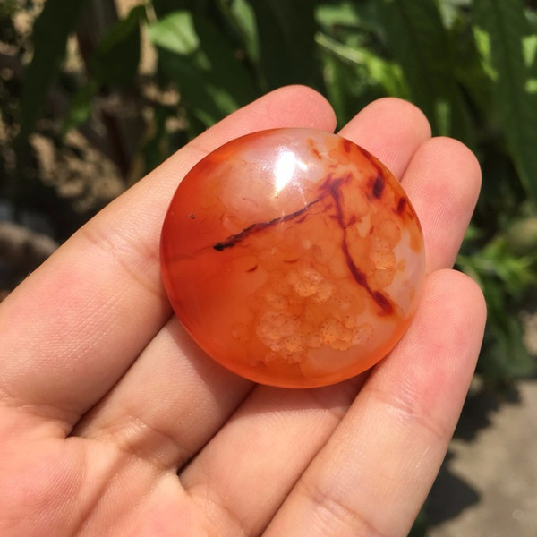 Free shipping 1pc Rare 100% Beautiful natural red agate crystal reiki healing Madagascar red agate tumbled gemstone as gift