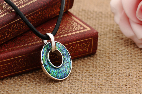 New Fashion Fancy Dichroic Glass Pendant In Assorted Colors with Leather cordfor women jewelry free shipping