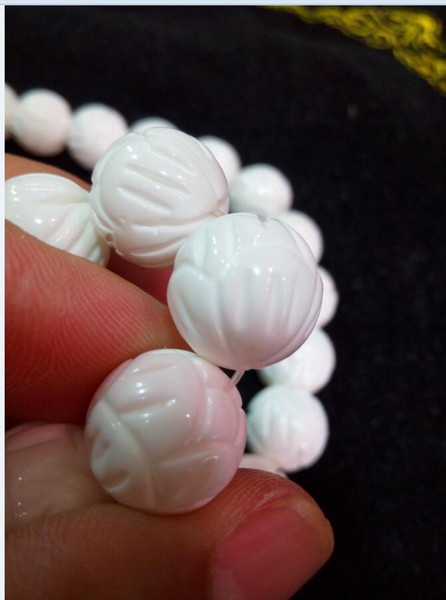 China Natural Jade Lotus Lotus Pearl about 14mm Free Shipping V1