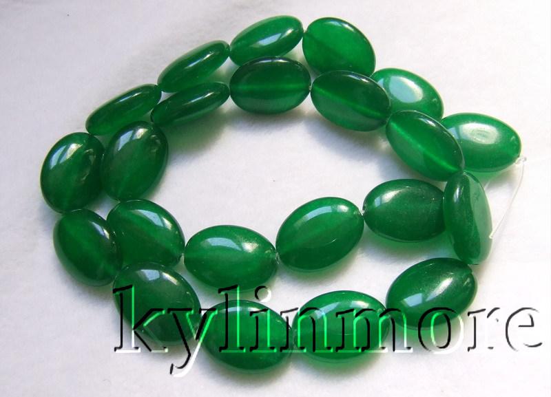 8SE09379a 13x18mm Green Jade Oval Beads 15.5''