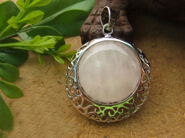 Natural stone mosaic QUARTZ Rose Quartz pendant European and American fashion