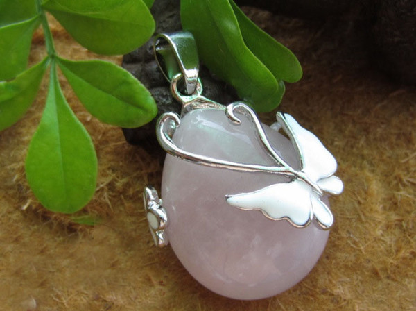 Retro natural crystal butterfly water drop Rose Quartz Pendant latest fashion style in Europe and America
